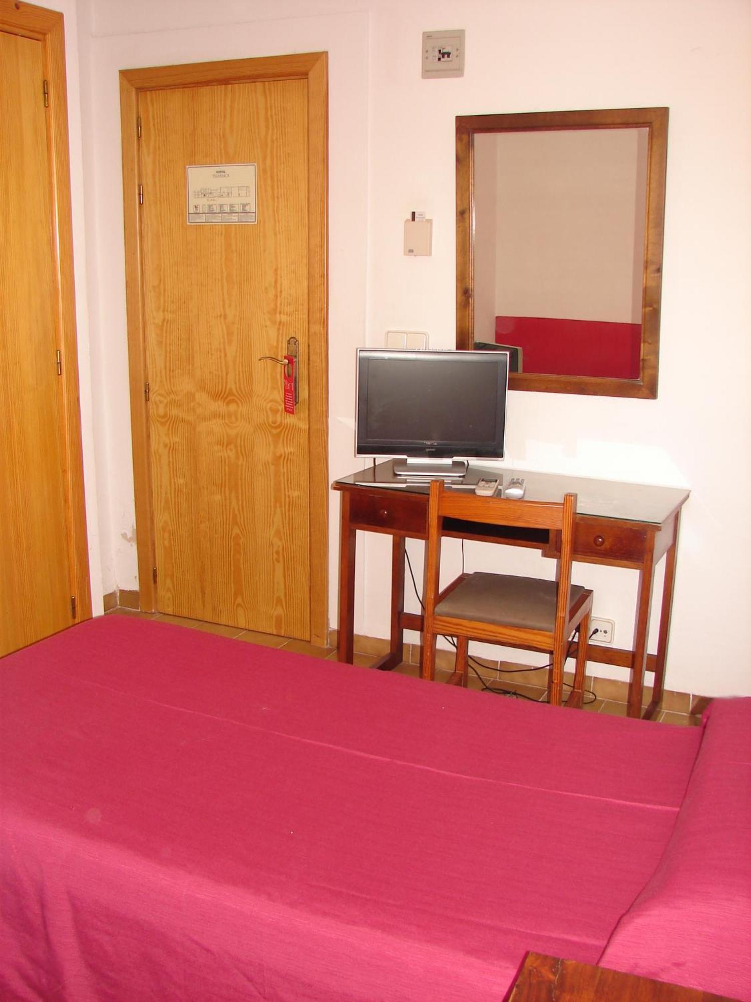 Hostal Talamanca Esterno foto